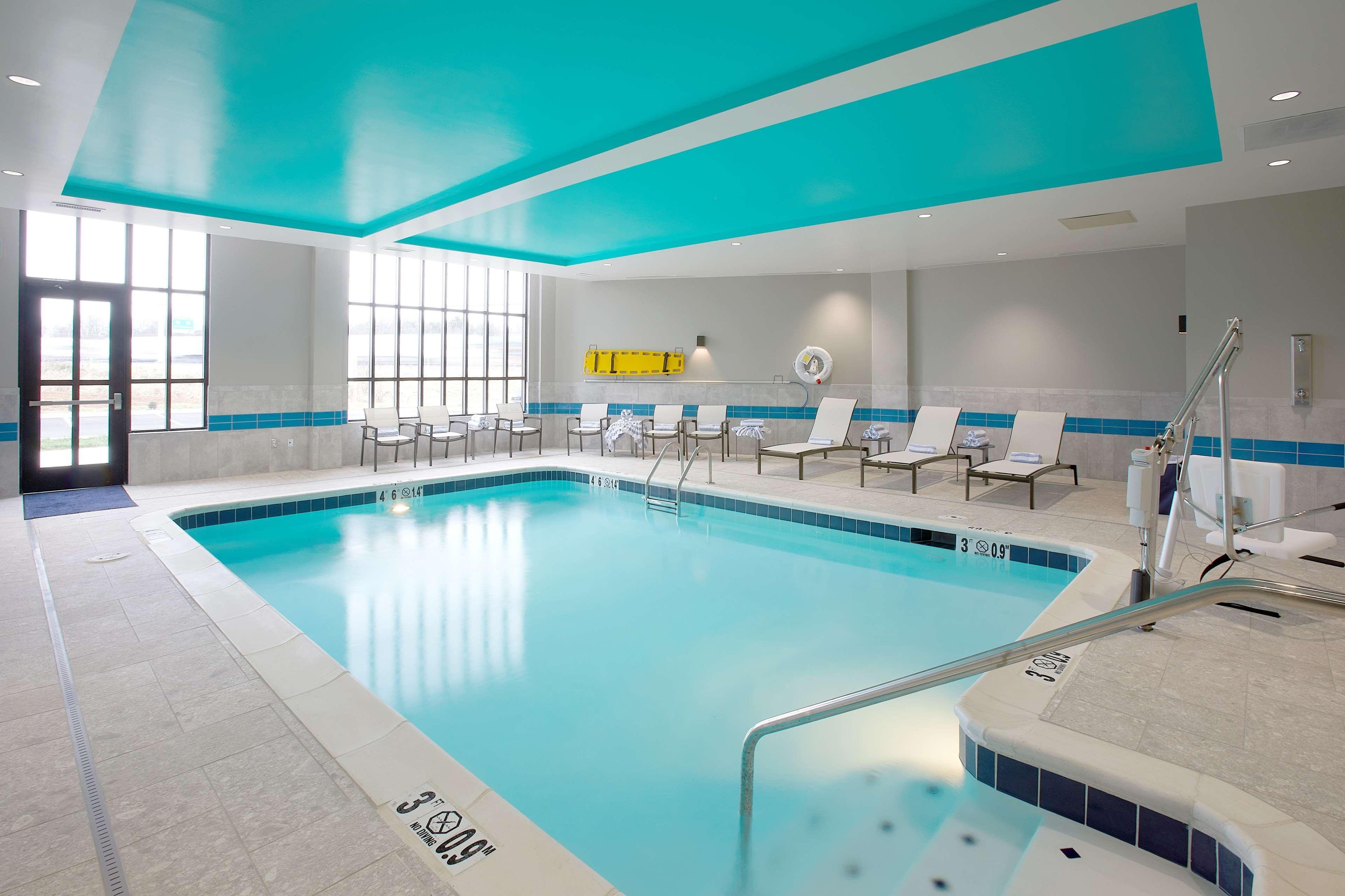 Hilton Garden Inn Elizabethtown Buitenkant foto