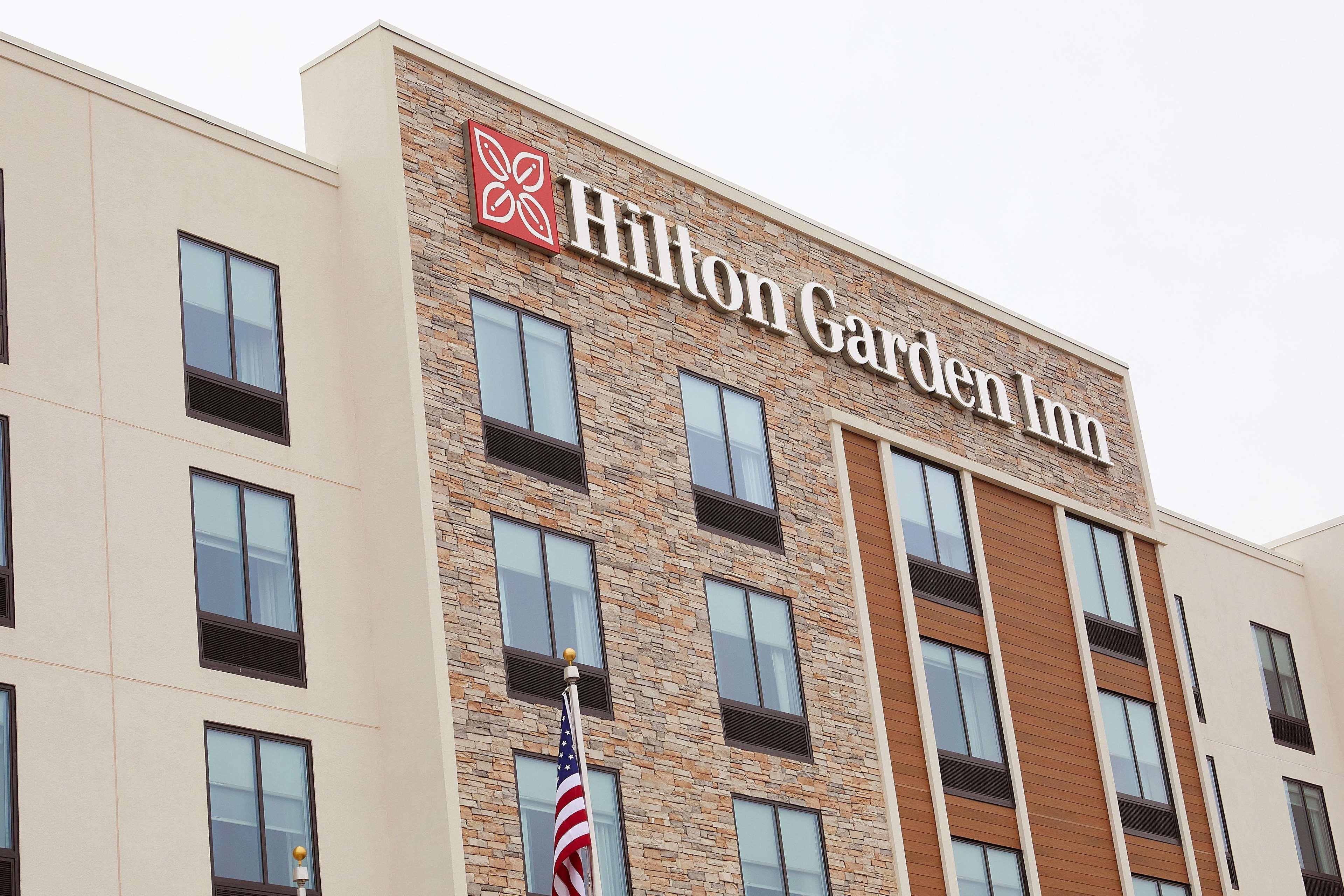 Hilton Garden Inn Elizabethtown Buitenkant foto