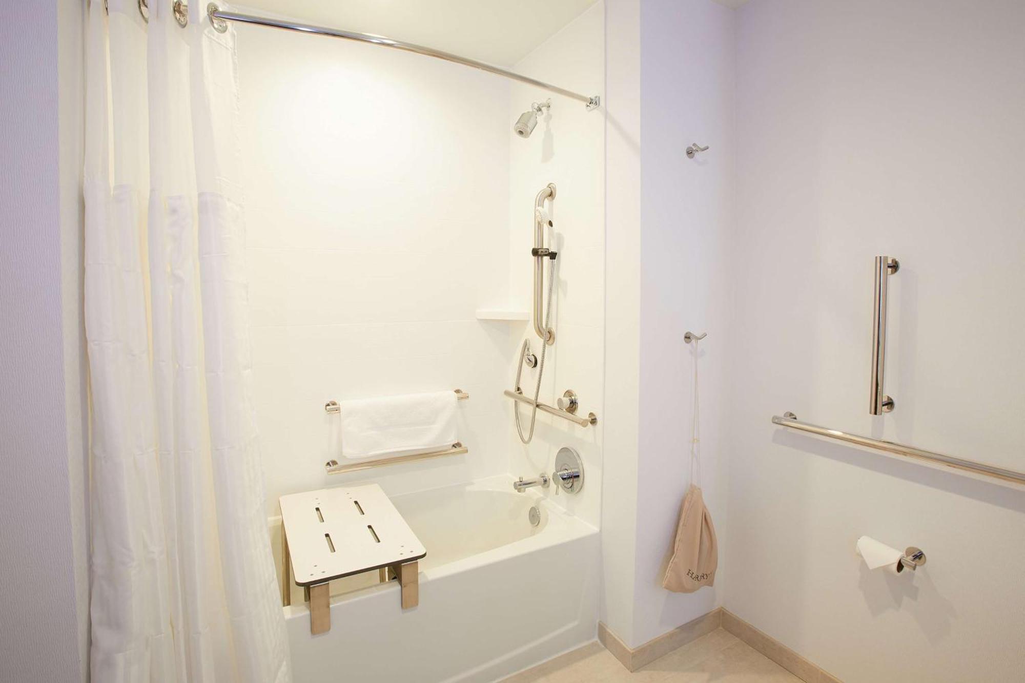 Hilton Garden Inn Elizabethtown Buitenkant foto