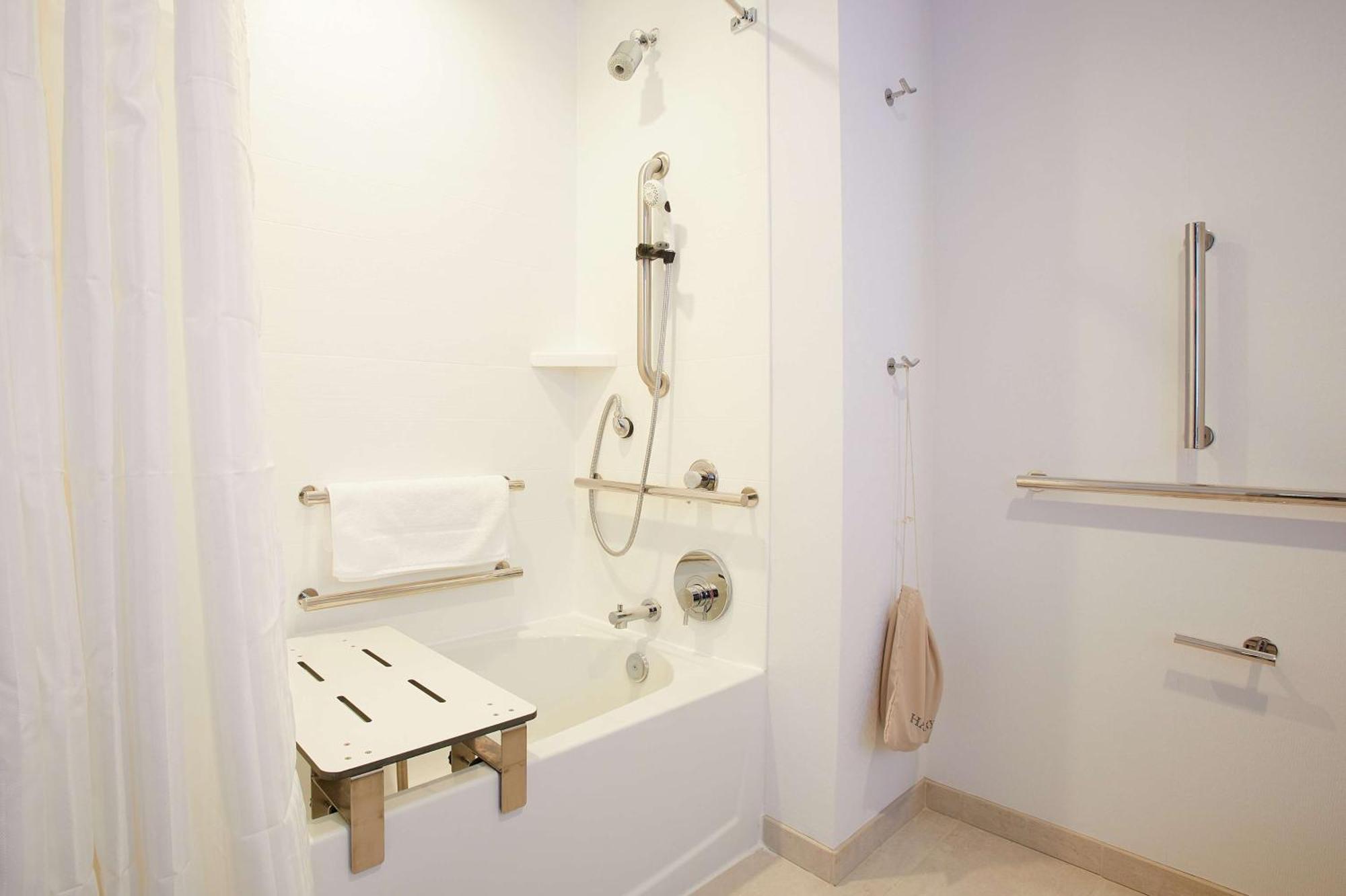 Hilton Garden Inn Elizabethtown Buitenkant foto